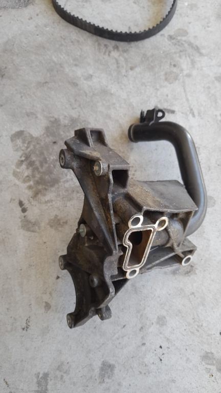 059145169AA POMPA BRAKETİ BKS AUDI A4 05-08