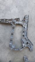 3G5807355 Volkswagen PASSAT B8 Arka tampon montaj braketi,