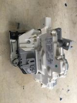 audi a4 arka sol kapı kilidi  8k0 839 015