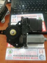 Golf 6 çıkma cam motoru ve cam kart beyini  5K0959794 5K0 959 794 5K0959703D 5K0 959 703 D 0130821430.