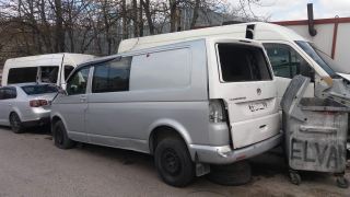 transporter cityvan sol yan çamurluk  uzun şase gümüş renk