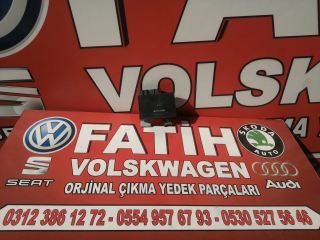 Volkswagen Bora 1J0 959 799 AH numaralı çıkma konfor beyni