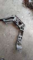 Volkswagen Golf 6 (09-12) Far Alt Braketi Sağ 5K0807890