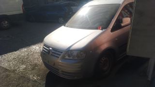 vw 2006 caddy çıkma orjinal 4 tekerlek çıkma orjinal direksiyon simidi kapı kolları silecek kolları sağ sol aynalar sağ sol çamurluk ön tampon ön cam sağ sol ön cam sağ sol arka iki cam ön kaput çıkma orjinal moror komple vites mekanizması koltuklar göğüs airbeg far anahtarı panjur panel radyatör el