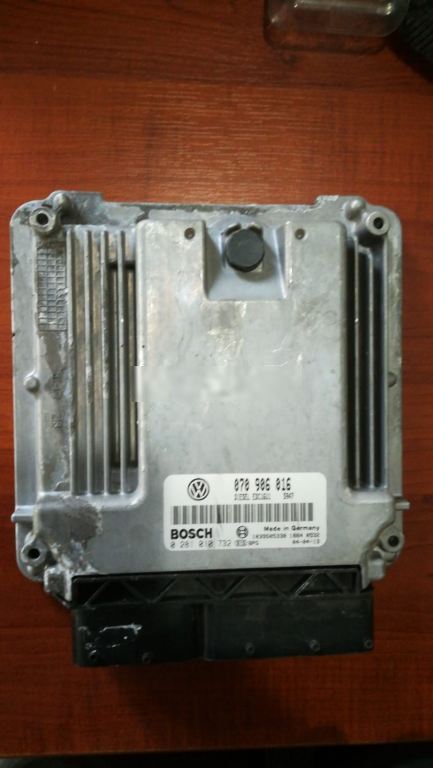 VW T5 ÇIKMA MTOR BEYNİ ECU 070906016